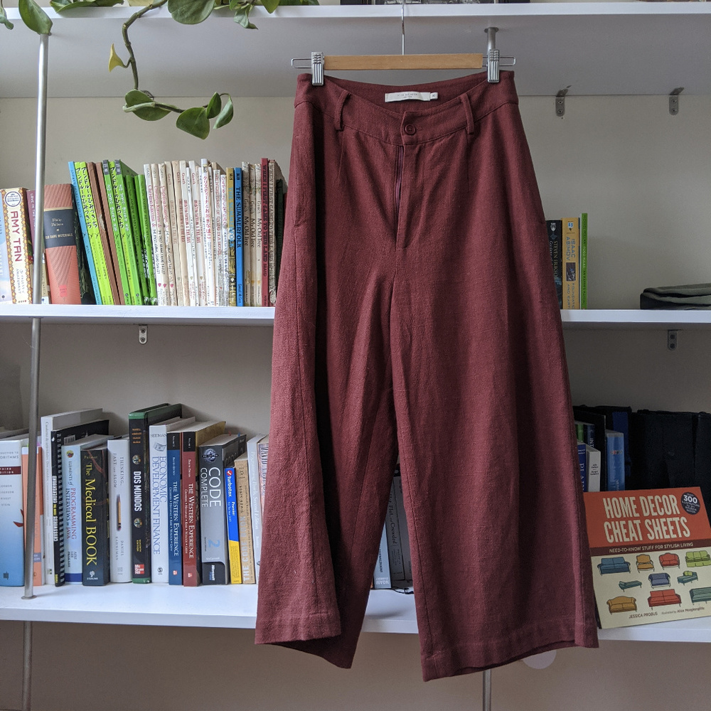 Beautiful Linen Trousers – Wide-Legged & Cropped